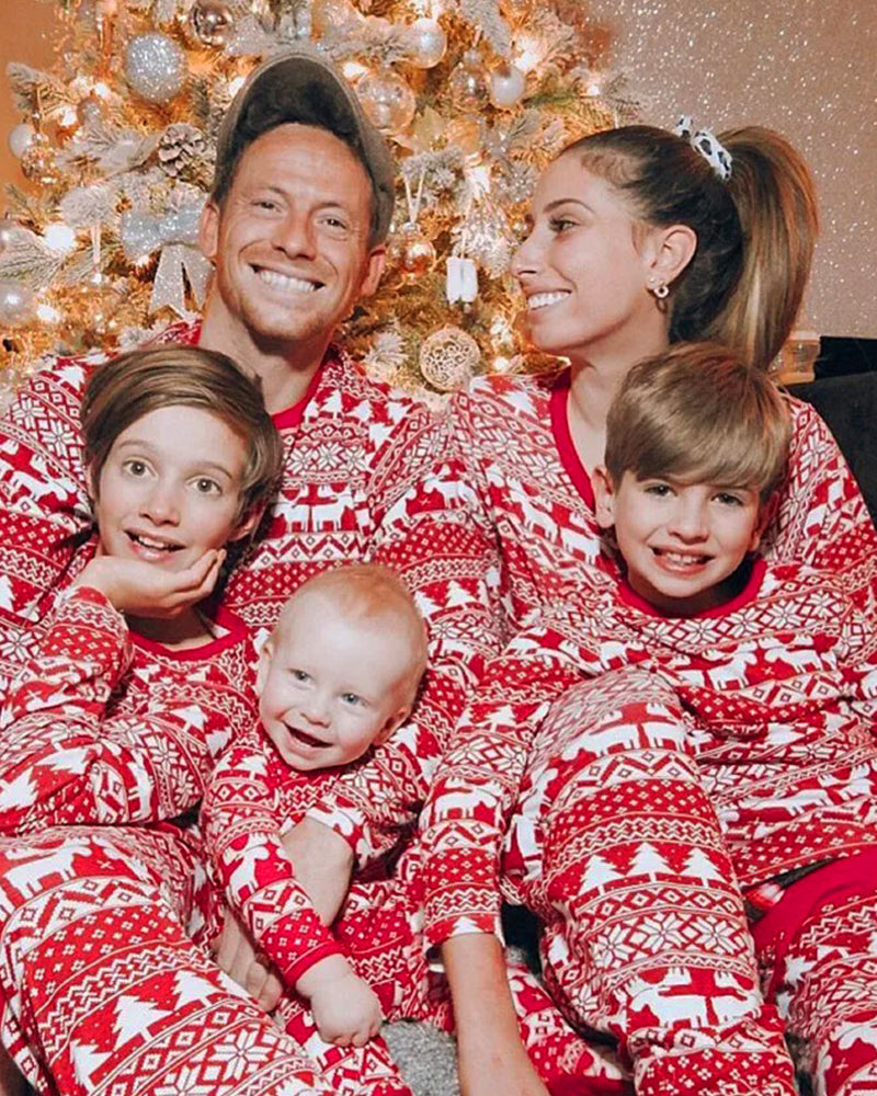 Ensemble de pyjama assorti pour la famille de Noël